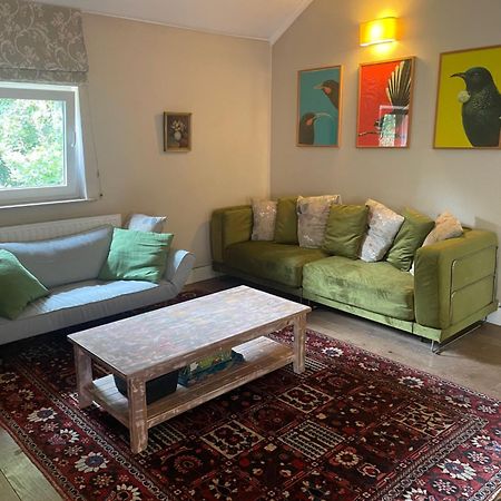 La Bruyere Du Coq Stables Guest House Sart-Dames-Avelines Екстериор снимка
