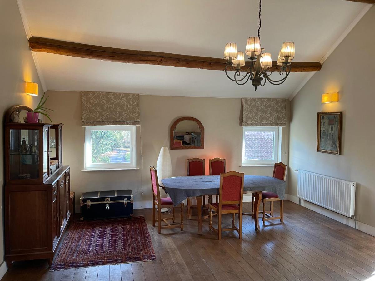 La Bruyere Du Coq Stables Guest House Sart-Dames-Avelines Екстериор снимка