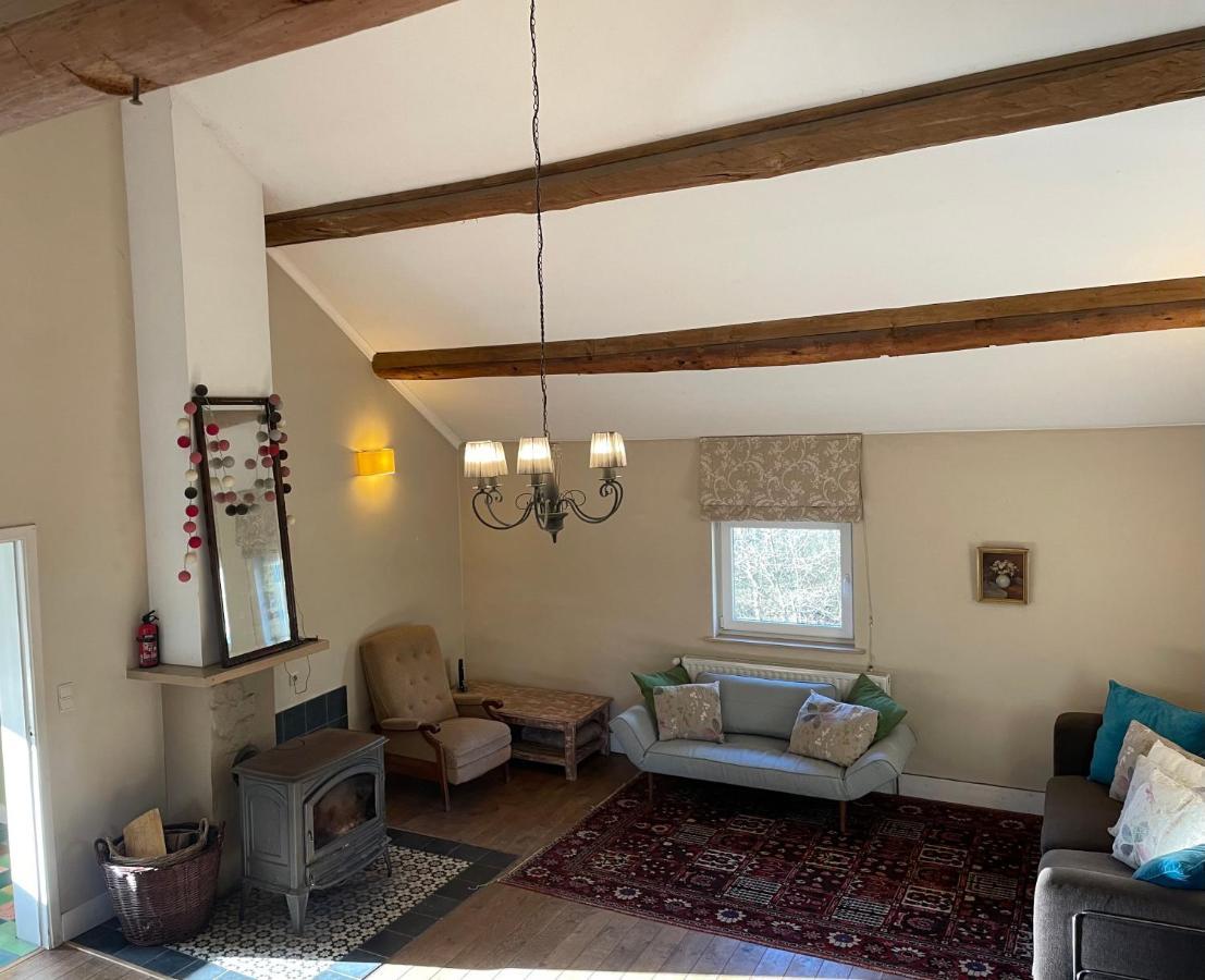 La Bruyere Du Coq Stables Guest House Sart-Dames-Avelines Екстериор снимка